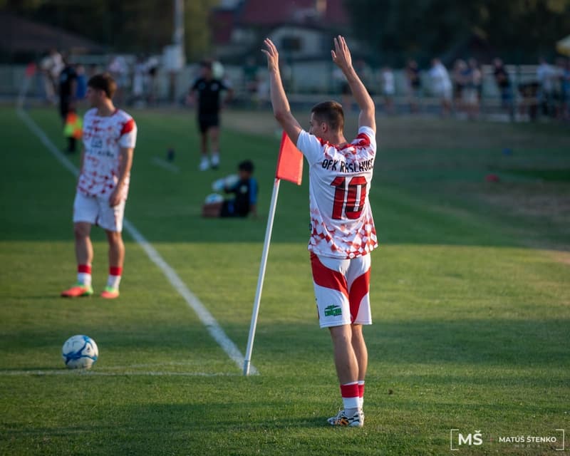 #10 Nikolas Lukáč